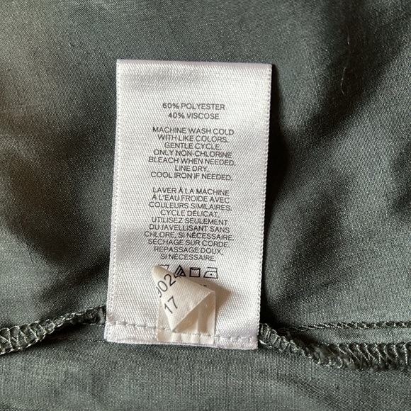 EXPRESS casual button up shirt with double breast pockets women’s small petite - Picture 13 of 13